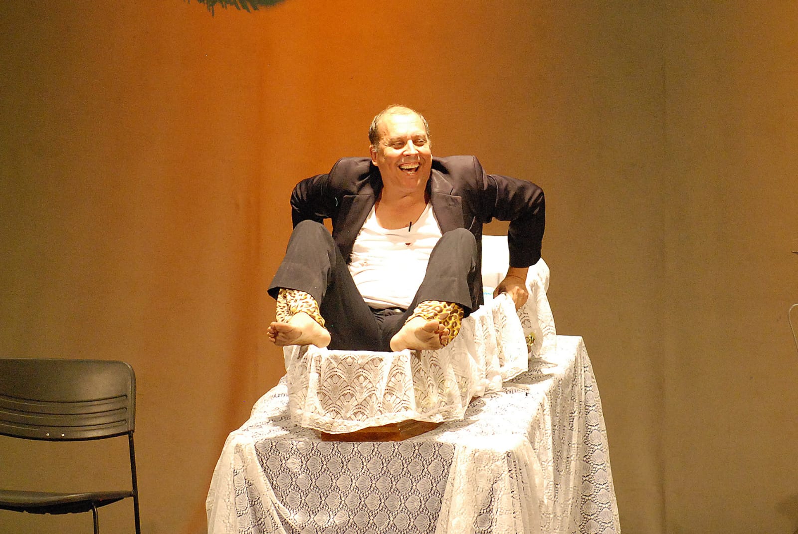 Espetáculo “VELÓRIO – Pra Morrer de Rir!” chega a BH para duas apresentações 2 Espetáculo “VELÓRIO – Pra Morrer de Rir!” chega a BH para duas apresentações 1