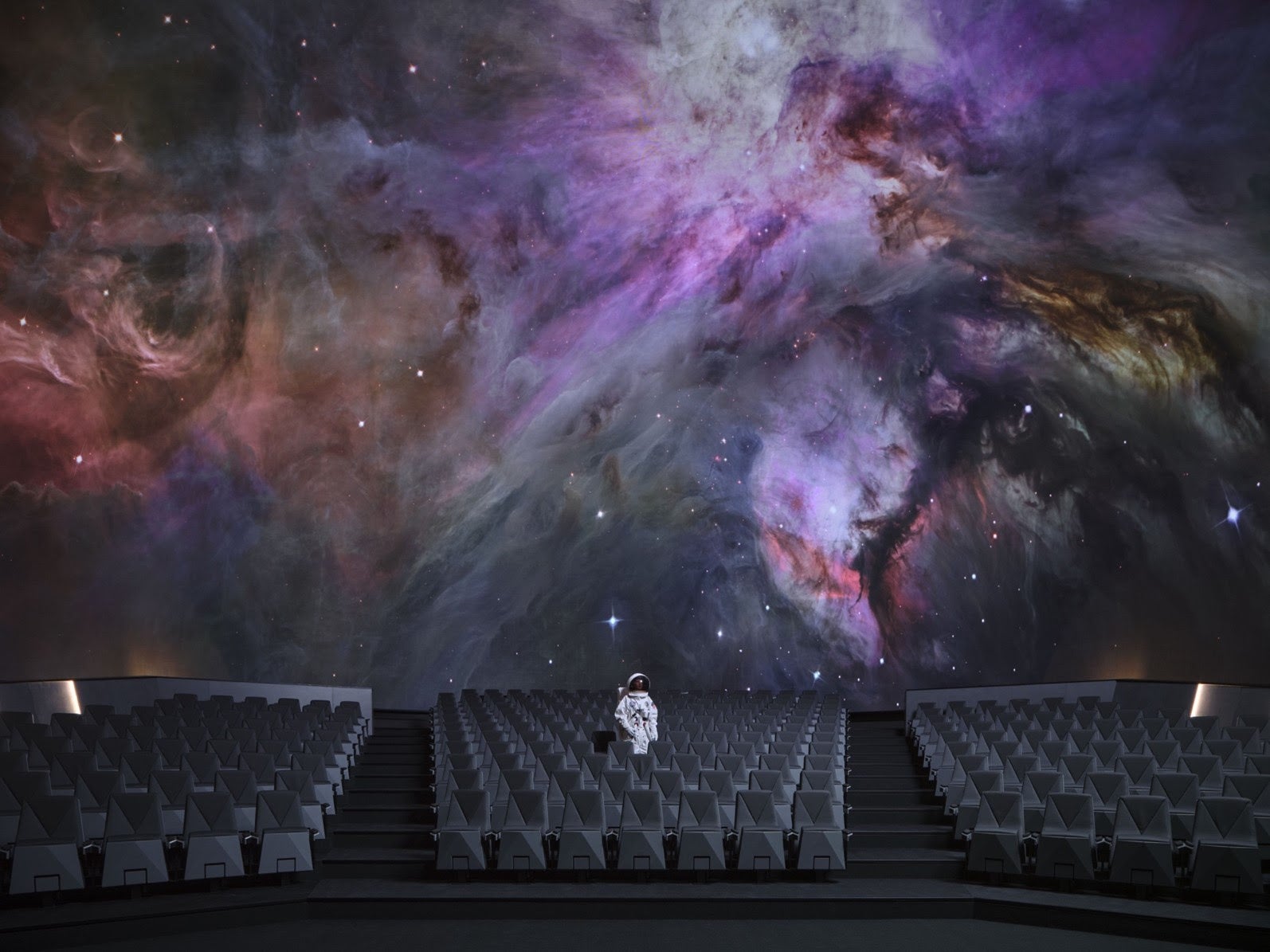 Planetário de Praga reabre com novidades 1