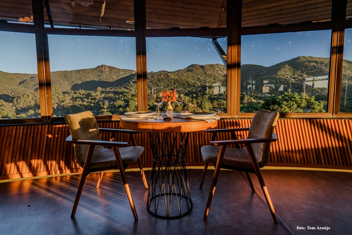 Restaurante giratório Sierra 360º é destaque no cenário turístico de Monte Verde 2 Restaurante giratório Sierra 360º é destaque no cenário turístico de Monte Verde 1