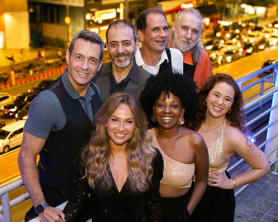 Dia dos Pais: Resort Le Canton oferece tradicional barbecue e show da cantora Camilla Marotti em homenagem a grandes divas americanas 1