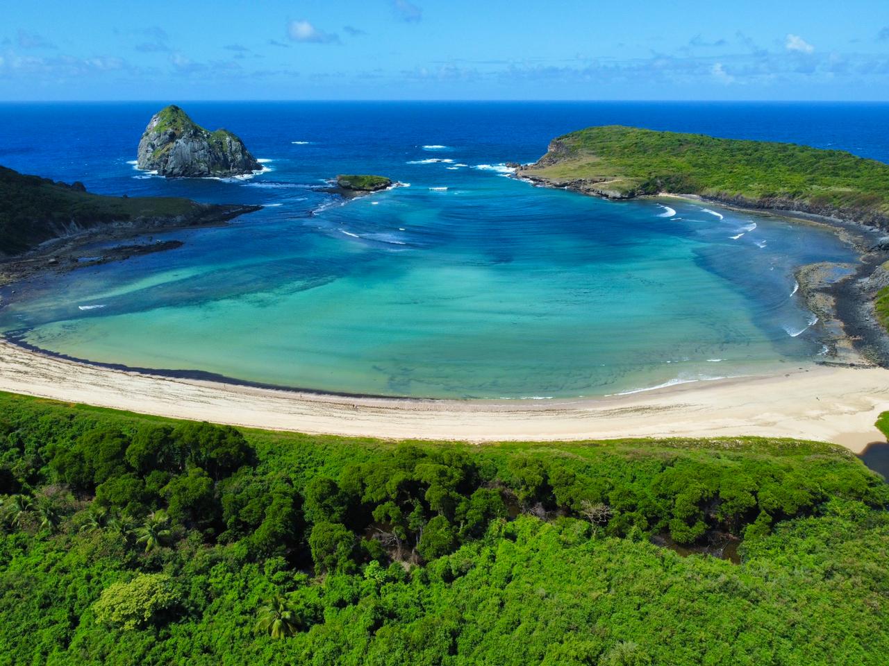 Fernando de Noronha registra crescimento na ocupação hoteleira e aumento de visitantes no 1º semestre de 2025 1