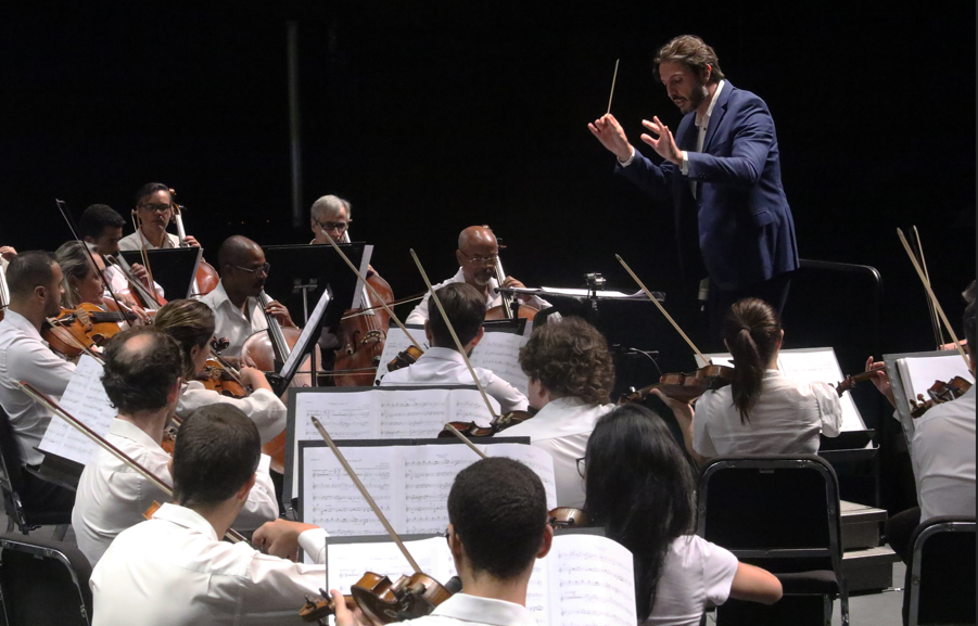 55 anos do Palácio das Artes e 50 anos da Orquestra Sinfônica de Minas Gerais: um ano inteiro de música e celebração 4 55 anos do Palácio das Artes e 50 anos da Orquestra Sinfônica de Minas Gerais: um ano inteiro de música e celebração 3