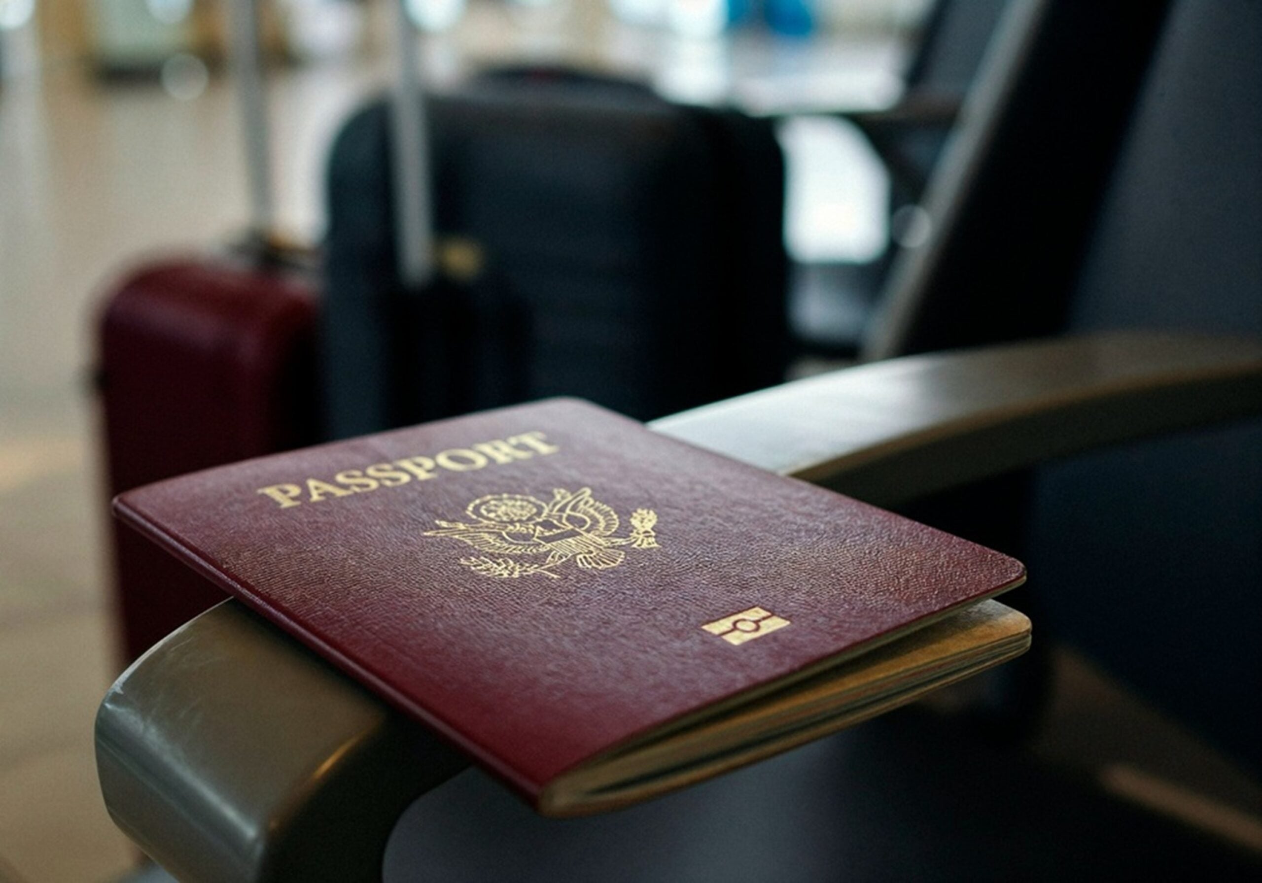 O que fazer em caso de passaporte perdido? 7 dicas para salvar o visto e a viagem 2 O que fazer em caso de passaporte perdido? 7 dicas para salvar o visto e a viagem 1