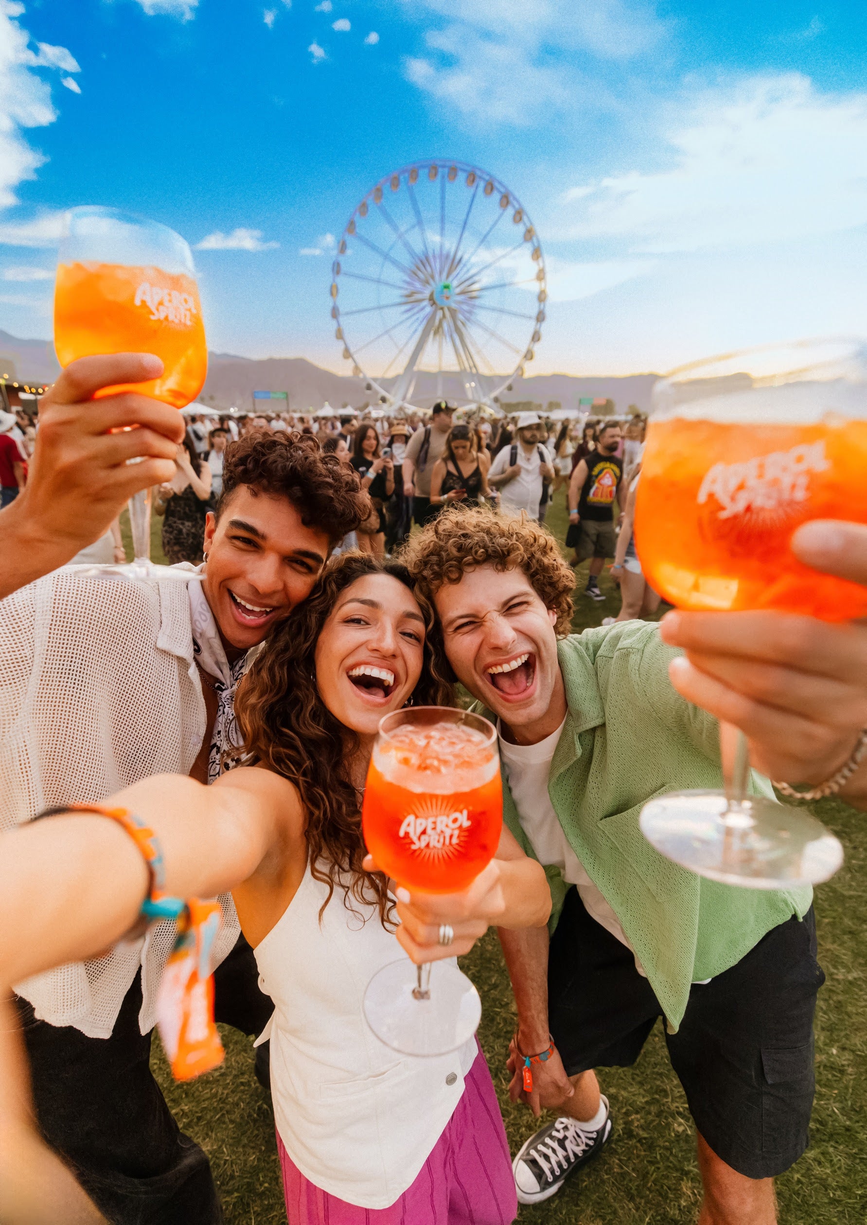 APEROL ABRE SORTEIO PARA LEVAR FÃS AO COACHELLA 2026 COM TUDO PAGO 2 APEROL ABRE SORTEIO PARA LEVAR FÃS AO COACHELLA 2026 COM TUDO PAGO 1
