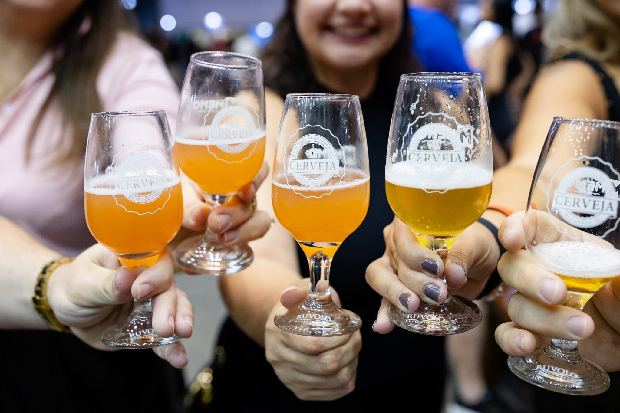 Cerca de 200 cervejarias de 12 estados brasileiros se reúnem em Blumenau (SC) a partir desta quarta-feira (4) 1