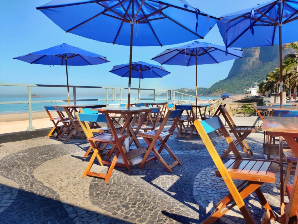Fica, verão! Cariocas e turistas nunca se despedem da praia no Rio 4 Fica, verão! Cariocas e turistas nunca se despedem da praia no Rio 3