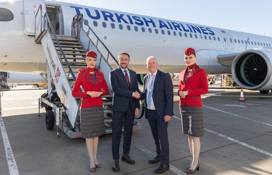 Turkish Airlines adiciona Stansted como terceiro aeroporto em Londres 6 Turkish Airlines adiciona Stansted como terceiro aeroporto em Londres 5