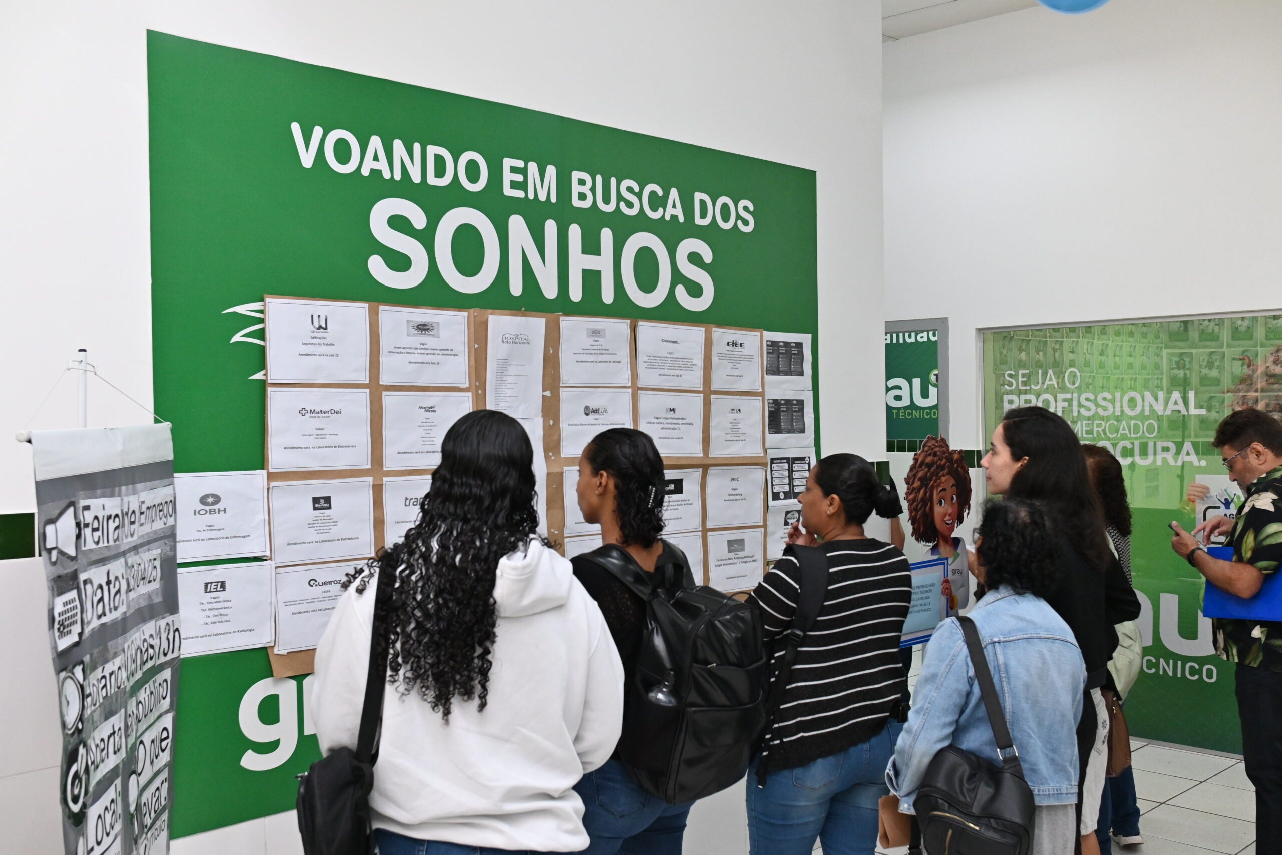 Unidades do Grau Educacional na Grande BH promovem Feiras de Empregabilidade simultâneas com mais de 2 mil vagas 2 Unidades do Grau Educacional na Grande BH promovem Feiras de Empregabilidade simultâneas com mais de 2 mil vagas 1