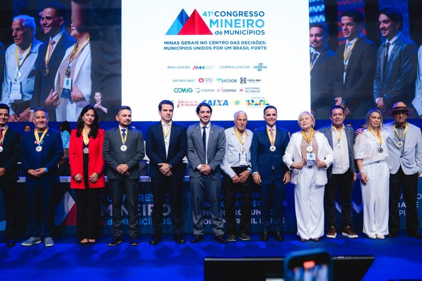 Presidente da OAB-MG é homenageado no 41º Congresso Mineiro de Municípios