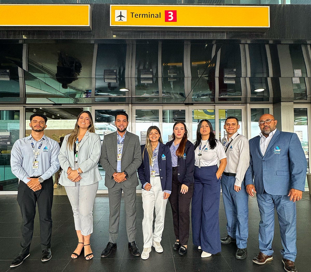 Assistência aeroportuária pode reduzir estresse em viagens 1 Assistência aeroportuária durante atendimento a passageiros