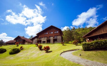 Fazenda Suíça une animais, lazer e queijos artesanais 2 Vista da Fazenda Suíça em Teresópolis, hotel do complexo Le Canton