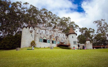 Le Canton em Teresópolis reúne lazer para famílias 3 Vista do Le Canton em Teresópolis, resort para famílias na Serra dos Órgãos