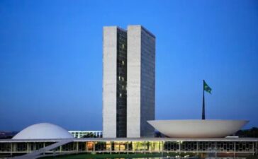 MOBILIZAÇÃO EM BRASÍLIA: PREFEITOS MINEIROS QUEREM BARRAR PAUTAS BOMBA E APROVAR ADICIONAL DO FPM 3