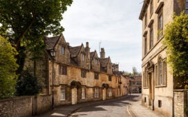 Da Magia à Sedução: cidade de Corsham, em Wiltshire, ligada aos cenários ingleses do filme