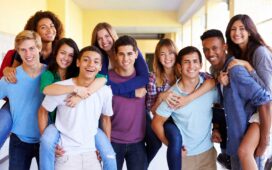 Murtaz Navsariwala explica regras para estudantes internacionais nos EUA